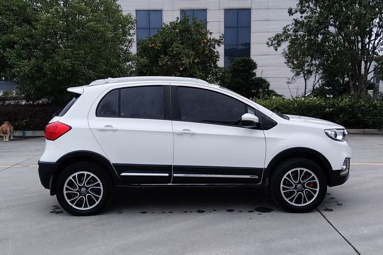 Used Haval H1 2016 Revised Version Blue Badge 1.5L Manual Comfort Edition Exterior 7