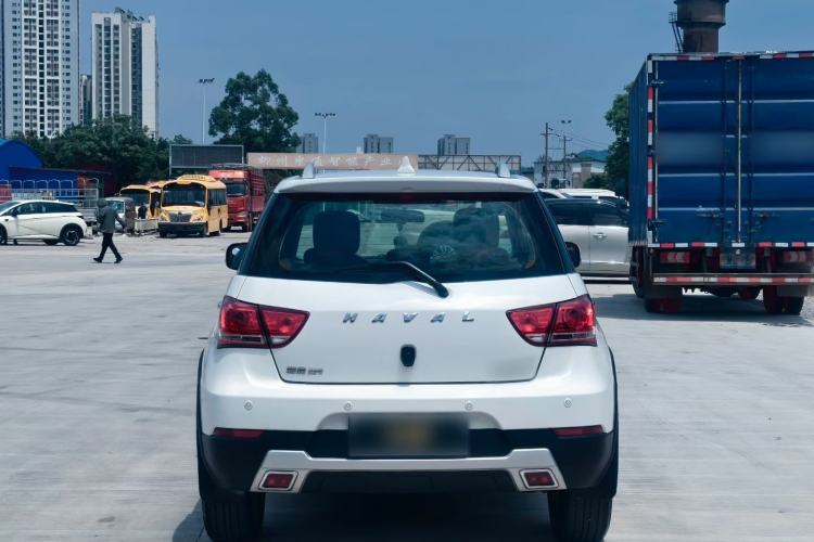 Used Haval H1 2016 Red Label 1.5L Manual Luxury Model Exterior 9