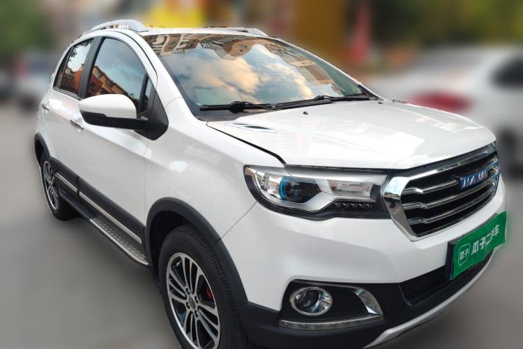 Used Haval H1 2016 Blue Label 1.5L AMT Luxury Model Front Right 45 Deg