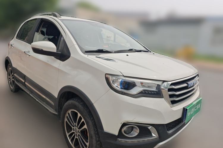 Used Haval H1 2016 Blue Label 1.5L AMT Luxury Model Front Right 45 Deg