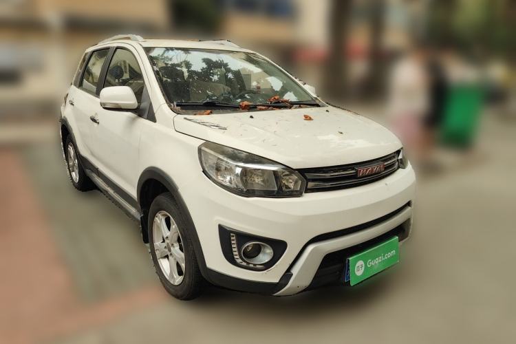 Used Haval H1 2016 Red-Label 1.5L AMT Luxury Model Front Right 45 Deg