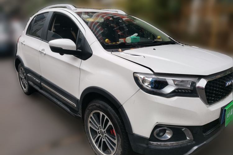 Used Haval H1 2016 Revised Version Blue Badge 1.5L AMT Luxury Edition Front Right 45 Deg