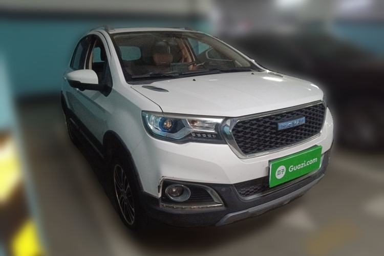 Used Haval H1 2016 Revised Version Blue Badge 1.5L AMT Luxury Edition Front Right 45 Deg