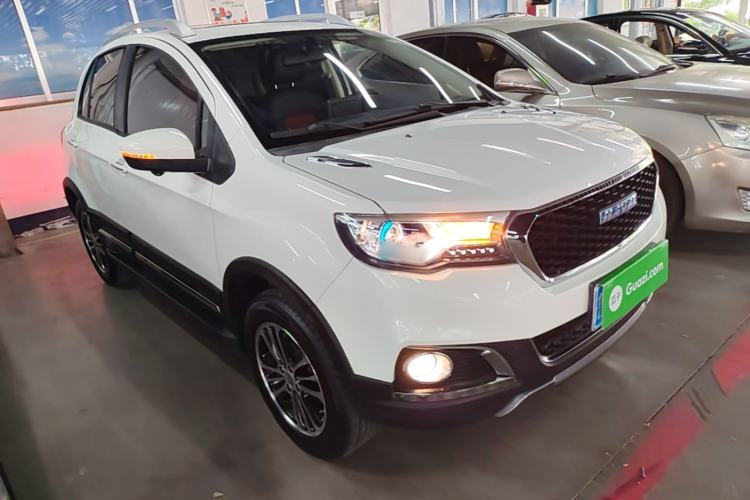 Used Haval H1 2016 Revised Version Blue Badge 1.5L AMT Luxury Edition Front Right 45 Deg