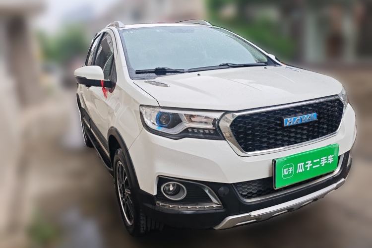 Used Haval H1 2016 Revised Version Blue Badge 1.5L AMT Luxury Edition Front Right 45 Deg