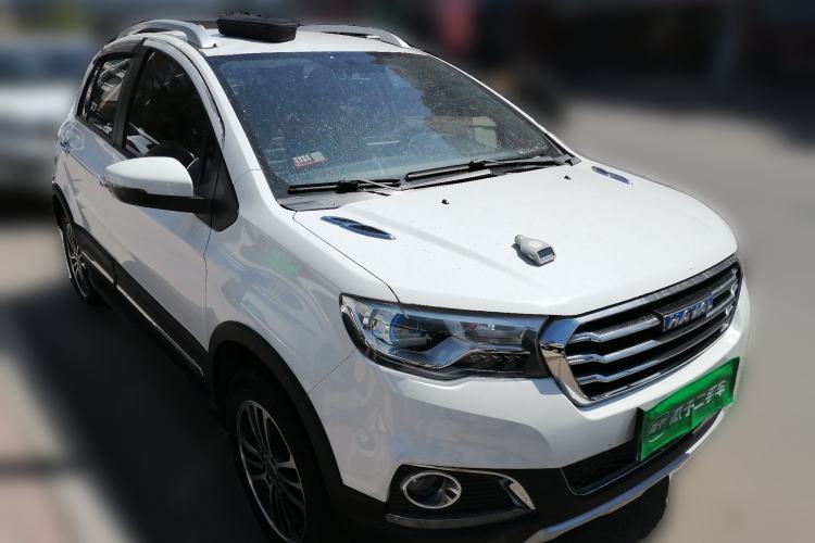 Used Haval H1 2016 Revised Version Blue Badge 1.5L AMT Comfort Edition Front Right 45 Deg