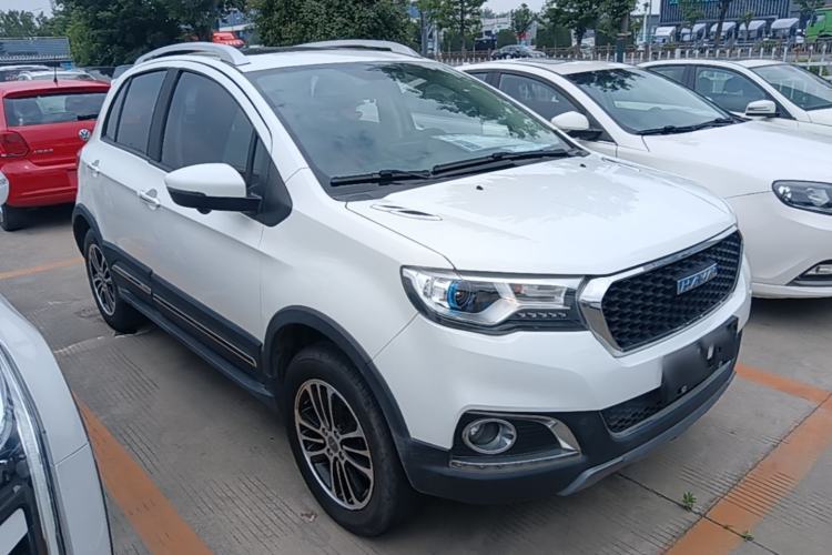 Used Haval H1 2016 Revised Version Blue Badge 1.5L AMT Luxury Edition Front Right 45 Deg