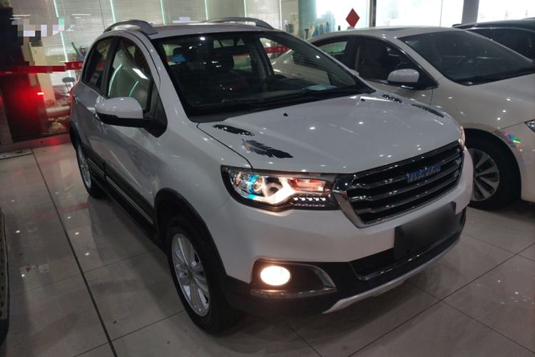 Used Haval H1 2016 Blue Label 1.5L AMT Urban Model Front Right 45 Deg