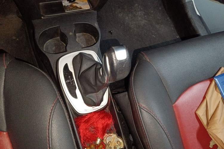 Used Haval H1 2016 Red-Label 1.5L AMT Luxury Model Gear Lever