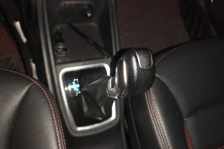 Used Haval H1 2016 Blue Label 1.5L AMT Luxury Model Gear Lever