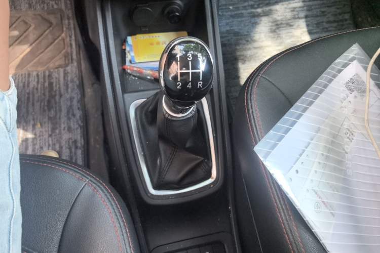 Used Haval H1 2016 Revised Version Blue Badge 1.5L Manual Comfort Edition Gear Lever