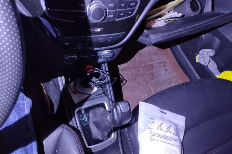 Used Haval H1 2016 Blue Label 1.5L AMT Luxury Model Gear Lever