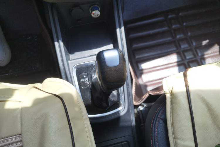 Used Haval H1 2016 Blue Label 1.5L AMT Luxury Model Gear Lever