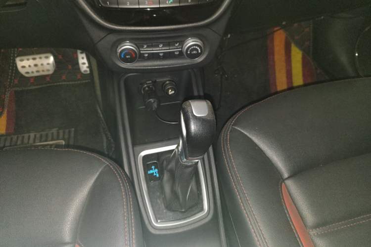 Used Haval H1 2016 Blue Label 1.5L AMT Luxury Model Gear Lever
