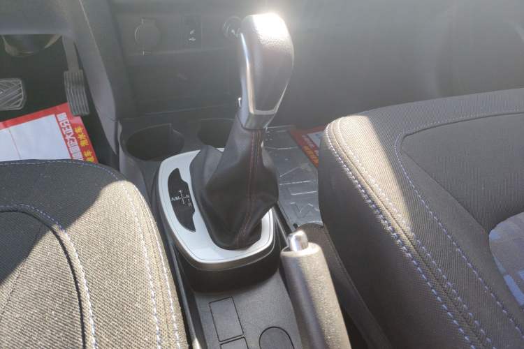 Used Haval H1 2016 Red Label 1.5L AMT Comfort Model Gear Lever