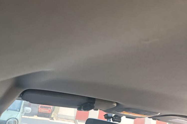 Used Haval H1 2016 Red Label 1.5L Manual Comfort Edition Headliner