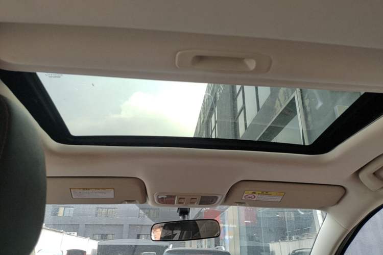 Used Haval H1 2016 Revised Version Blue Badge 1.5L AMT Luxury Edition Headliner