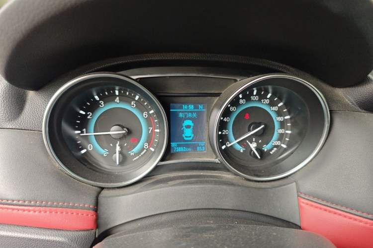 Used Haval H1 2016 Revised Version Blue Badge 1.5L AMT Luxury Edition Instrument Cluster