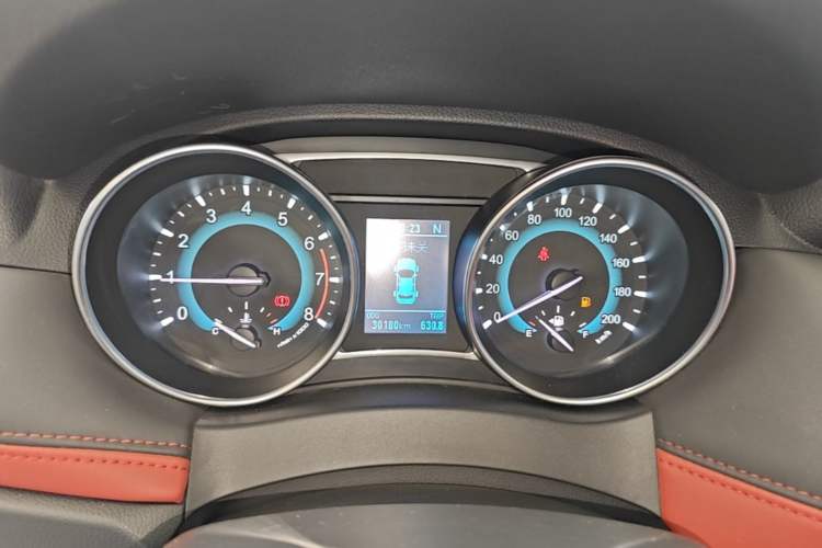 Used Haval H1 2016 Revised Version Blue Badge 1.5L AMT Comfort Edition Instrument Cluster