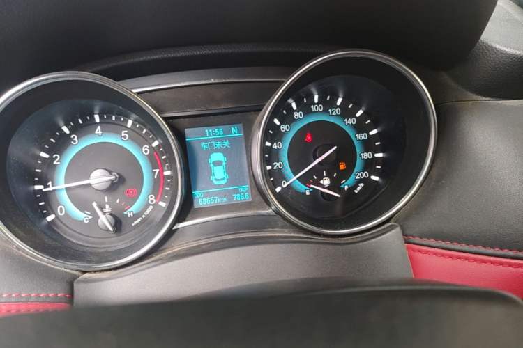Used Haval H1 2016 Revised Version Blue Badge 1.5L AMT Luxury Edition Instrument Cluster