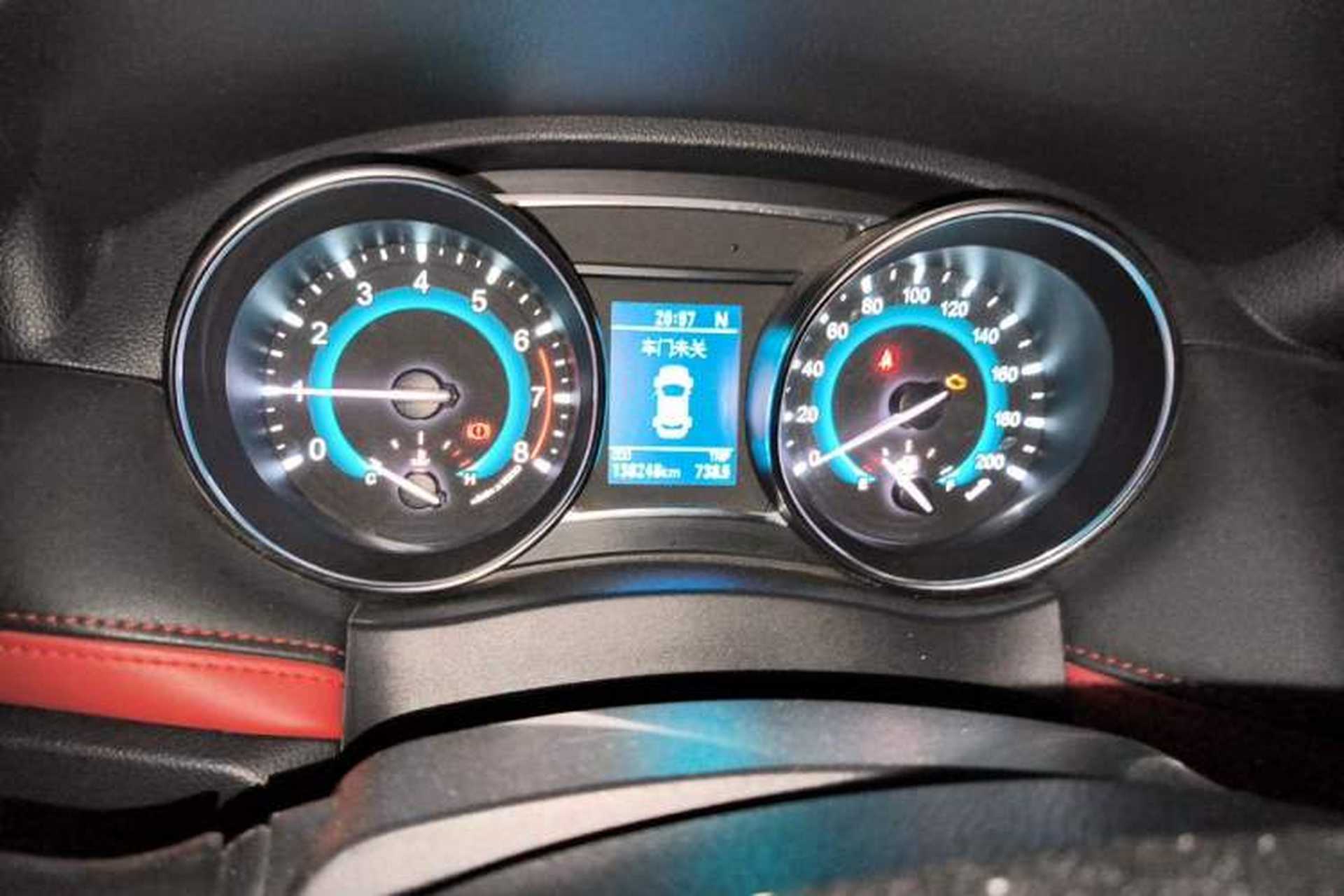 Used Haval H1 2016 Revised Version Blue Badge 1.5L AMT Luxury Edition Instrument Cluster