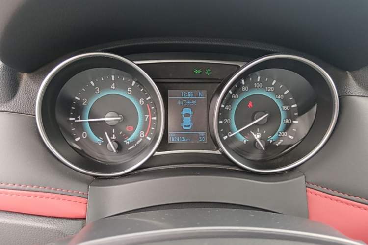 Used Haval H1 2016 Revised Version Blue Badge 1.5L AMT Luxury Edition Instrument Cluster