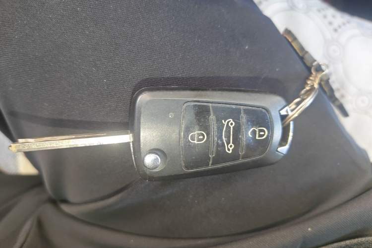 Used Haval H1 2016 Red Label 1.5L Manual Standard Model Interior 1