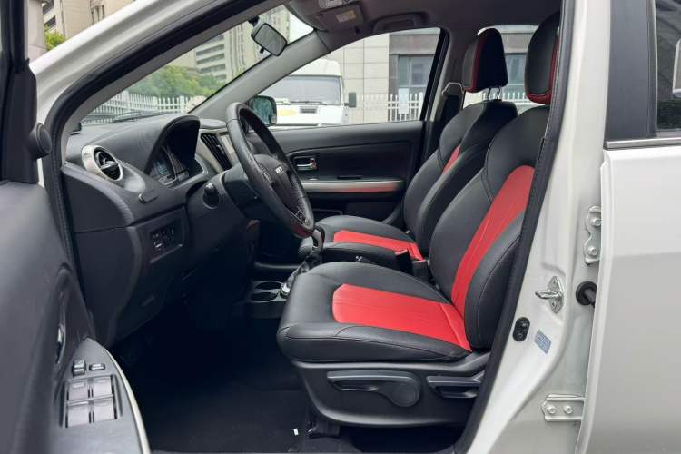 Used Haval H1 2016 Red-Label 1.5L AMT Luxury Model Interior 1