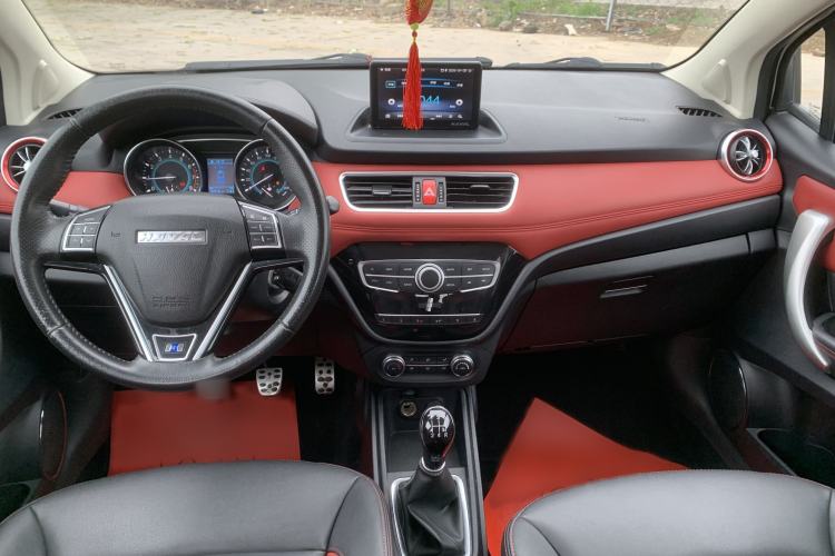 Used Haval H1 2016 Blue Label 1.5L Manual Luxury Model Interior 2
