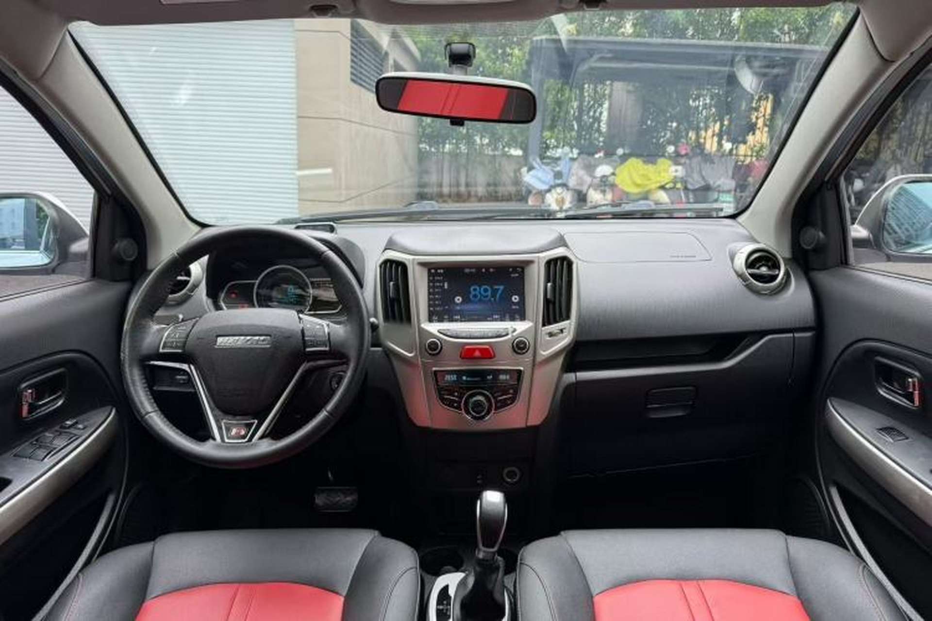 Used Haval H1 2016 Red-Label 1.5L AMT Luxury Model Interior 3