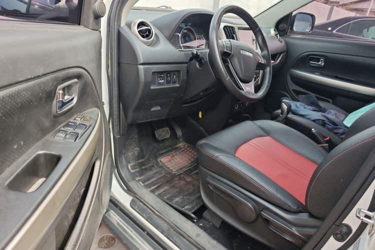 Used Haval H1 2016 Red-Label 1.5L AMT Luxury Model Interior 3