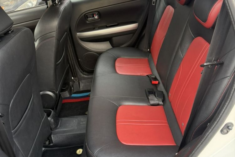Used Haval H1 2016 Red-Label 1.5L AMT Luxury Model Interior 7