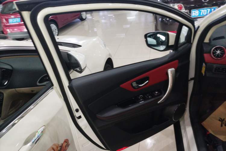 Used Haval H1 2016 Blue Label 1.5L AMT Urban Model Left Front Door Interior