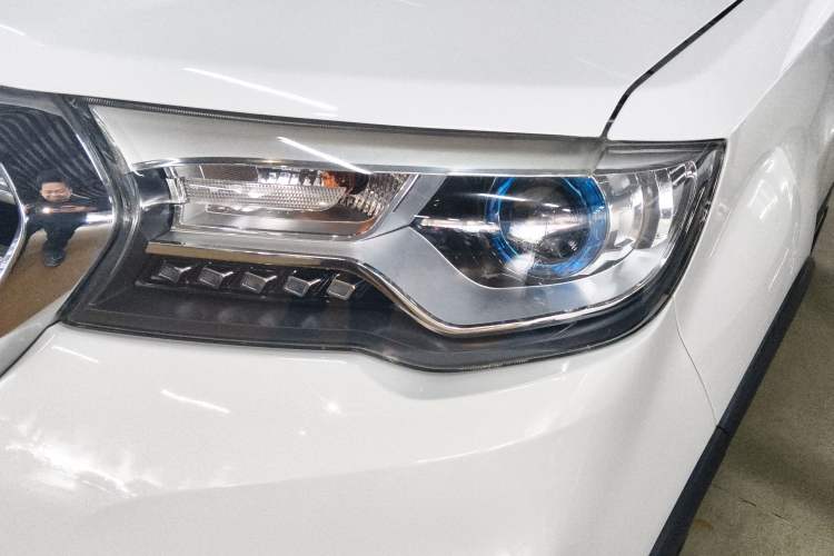 Used Haval H1 2016 Blue Label 1.5L Manual Luxury Model Left Front Headlight
