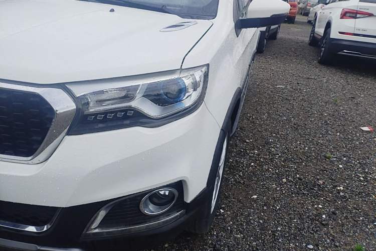 Used Haval H1 2016 Revised Version Blue Badge 1.5L Manual Standard Edition Left Front Headlight