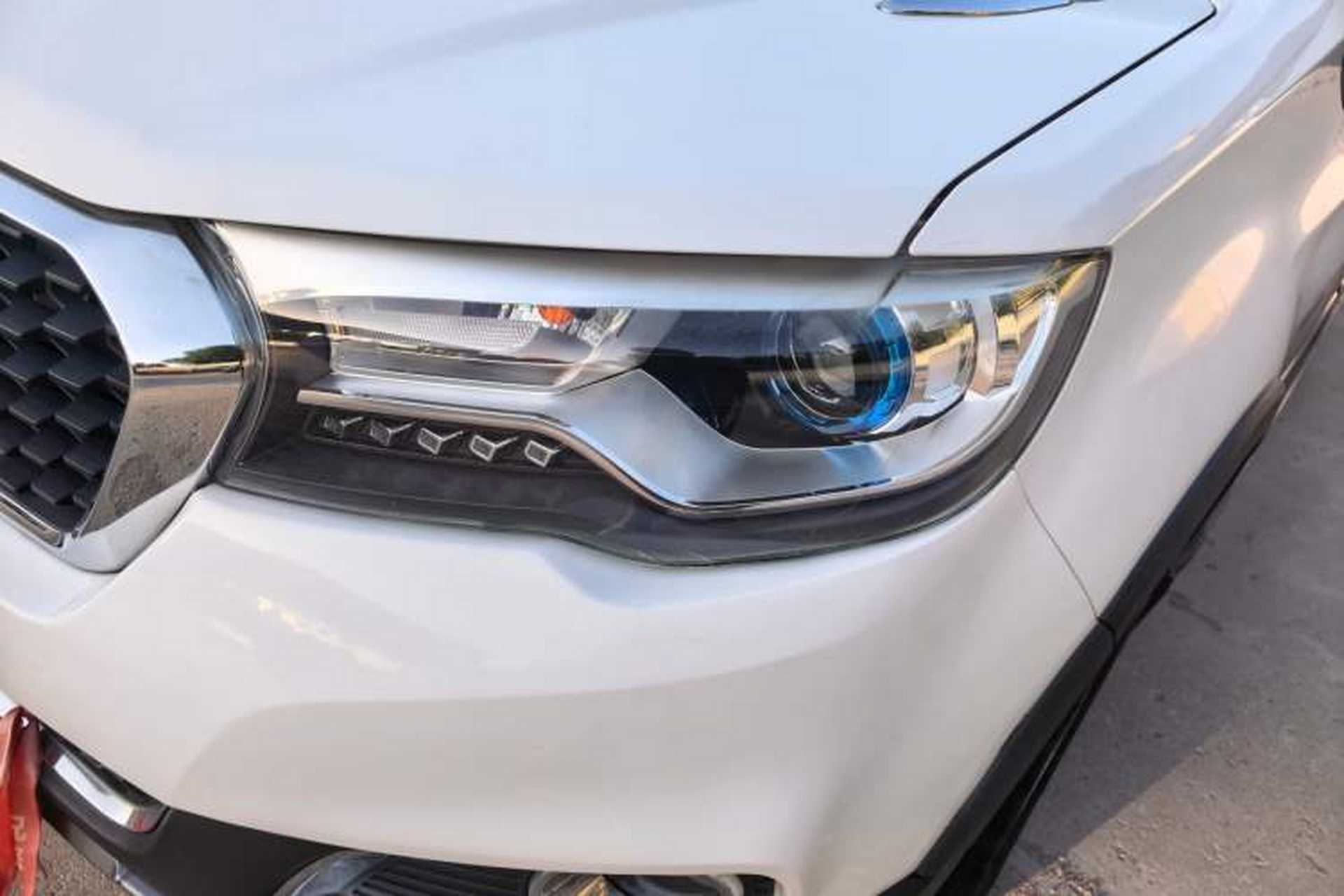 Used Haval H1 2016 Revised Version Blue Badge 1.5L AMT Comfort Edition Left Front Headlight