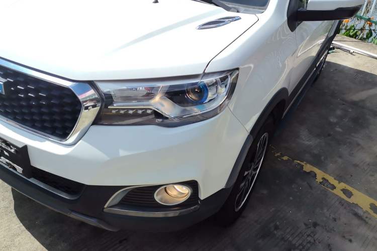 Used Haval H1 2016 Blue Label 1.5L AMT Luxury Model Left Front Headlight