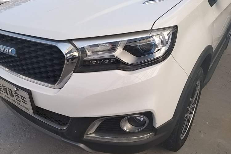 Used Haval H1 2016 Revised Version Blue Badge 1.5L Manual Luxury Edition Left Front Headlight