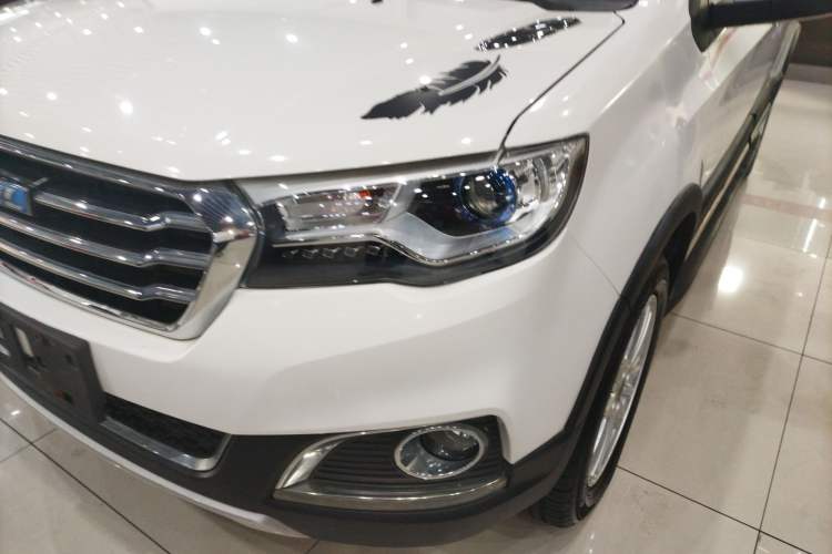Used Haval H1 2016 Blue Label 1.5L AMT Urban Model Left Front Headlight