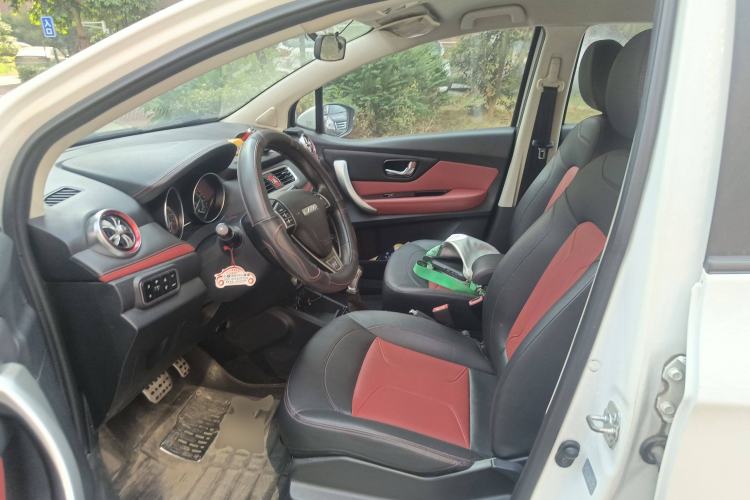 Used Haval H1 2016 Revised Version Blue Badge 1.5L AMT Standard Edition Left Front Seat