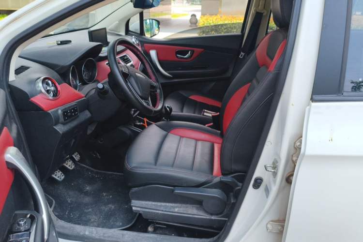 Used Haval H1 2016 Blue Label 1.5L Manual Luxury Model Left Front Seat