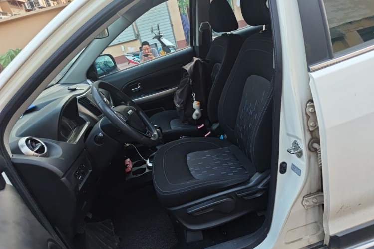 Used Haval H1 2016 Red Label 1.5L AMT Comfort Model Left Front Seat