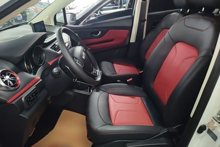 Used Haval H1 2016 Revised Version Blue Badge 1.5L AMT Luxury Edition Left Front Seat