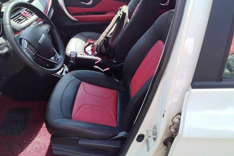 Used Haval H1 2016 Blue Label 1.5L AMT Luxury Model Left Front Seat