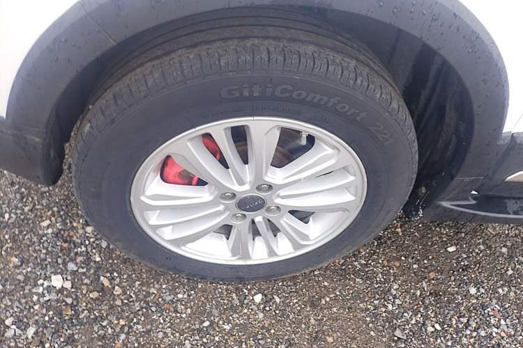Used Haval H1 2016 Revised Version Blue Badge 1.5L Manual Standard Edition Left Front Wheel Hub