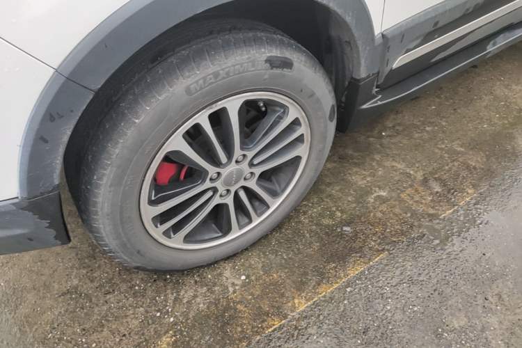 Used Haval H1 2016 Blue Label 1.5L AMT Luxury Model Left Front Wheel Hub
