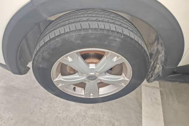Used Haval H1 2016 Red Label 1.5L Manual Comfort Edition Left Front Wheel Hub