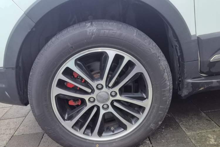 Used Haval H1 2016 Blue Label 1.5L AMT Luxury Model Left Front Wheel Hub