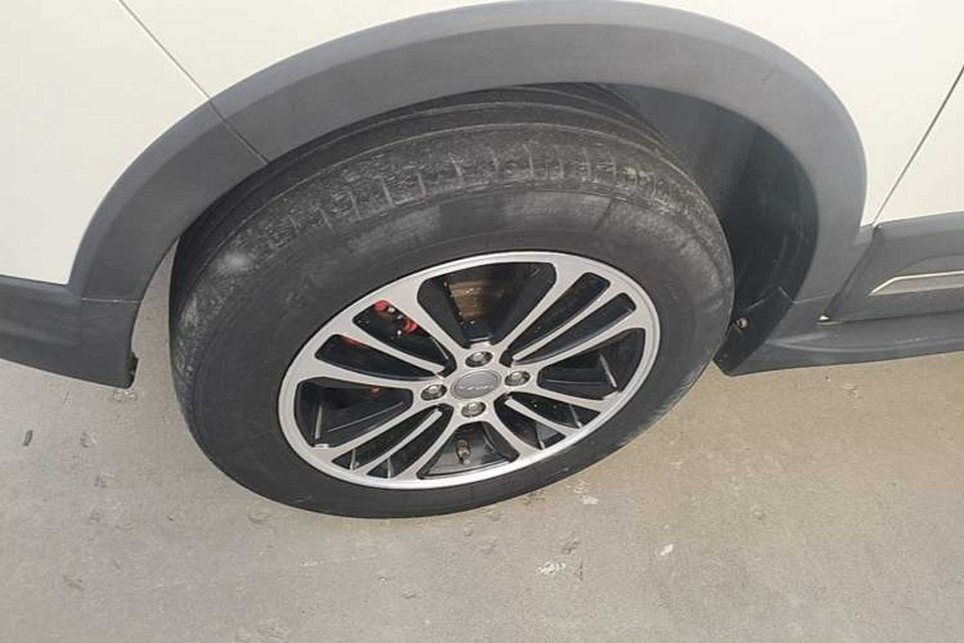 Used Haval H1 2016 Revised Version Blue Badge 1.5L Manual Luxury Edition Left Front Wheel Hub