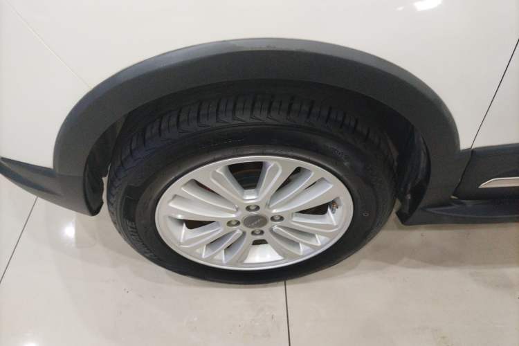 Used Haval H1 2016 Blue Label 1.5L AMT Urban Model Left Front Wheel Hub